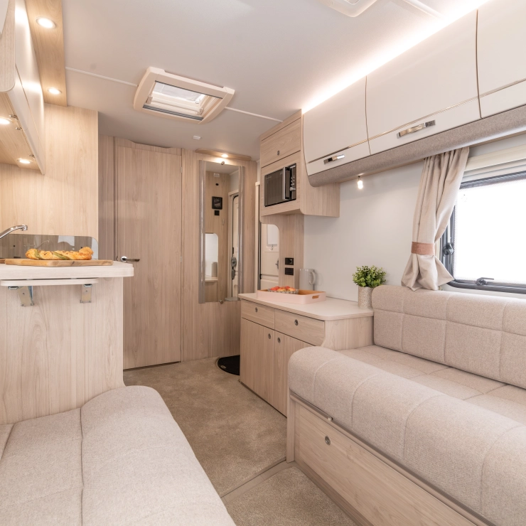 Lounge and seating area of the Whirlwind 520 model.