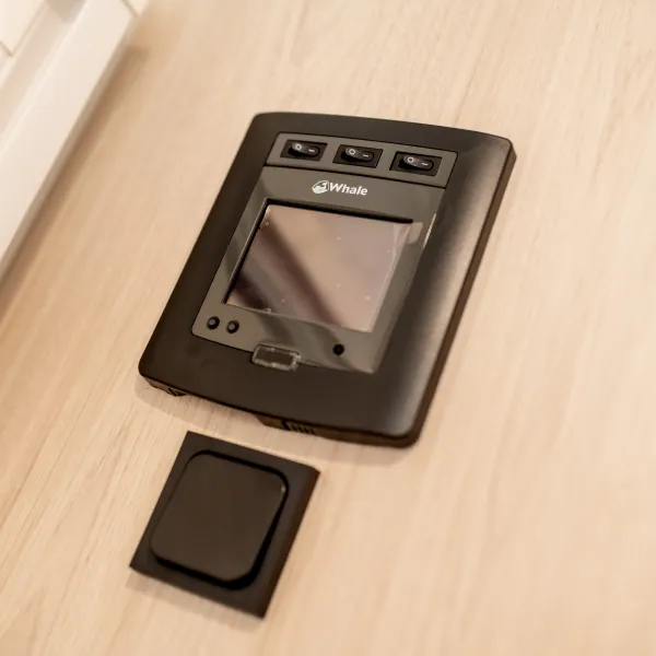 Image showing a Whale control panel inside the Whirlwind 520 model by Elddis.